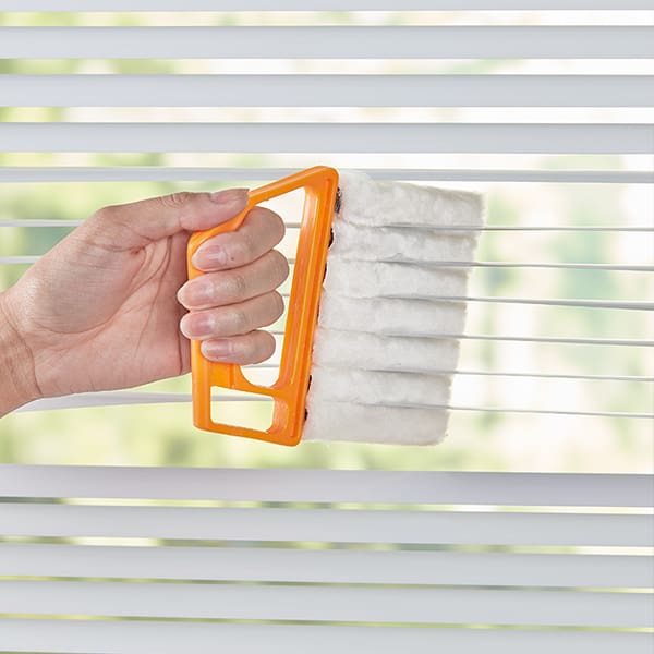 BlindsBrush – kefa z mikrovlákna na obojstranné čistenie žalúzií - Image 2