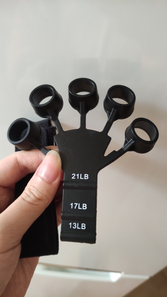FingerStrengthener, pomôcka na natiahnutie a posilnenie prstov a zápästia - Image 10