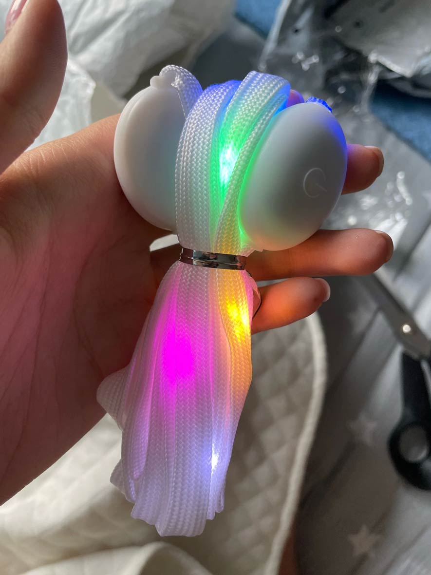 LedLaces, svítící tkaničky - bílé s barevnými led světly - Image 3