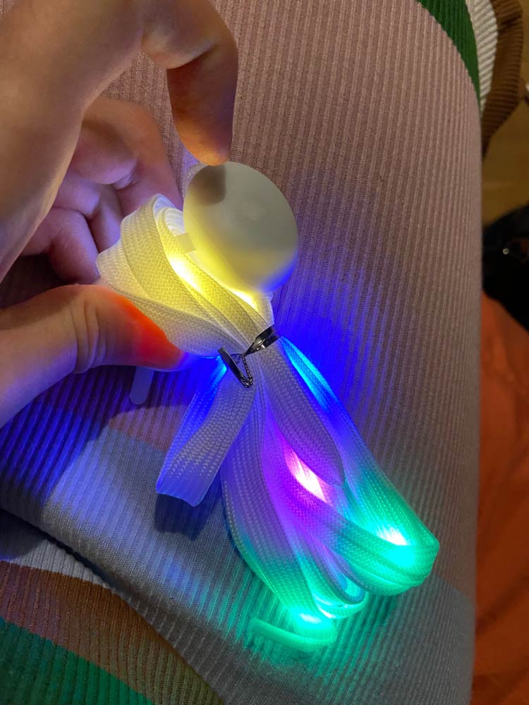 LedLaces, svítící tkaničky - bílé s barevnými led světly - Image 5