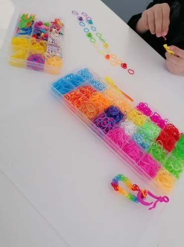 RubberBands, sada na výrobu náramkov, príveskov a iných doplnkov - Image 10