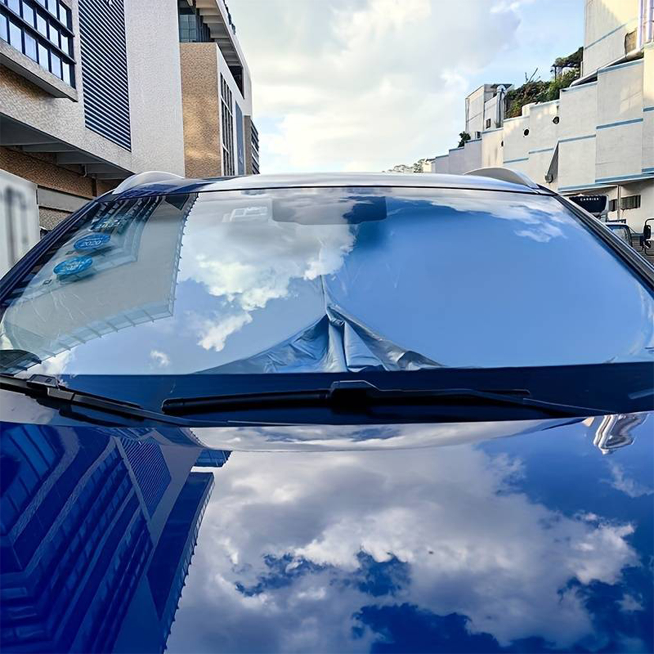 SunVisor, zasúvacia slnečná clona na čelné sklo auta