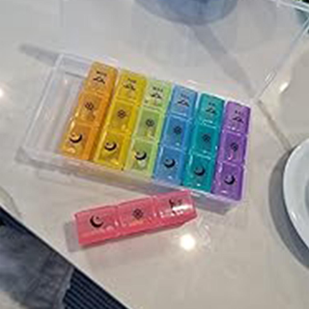 WeeklyBox, organizér na tabletky, výživové doplnky alebo vitamíny